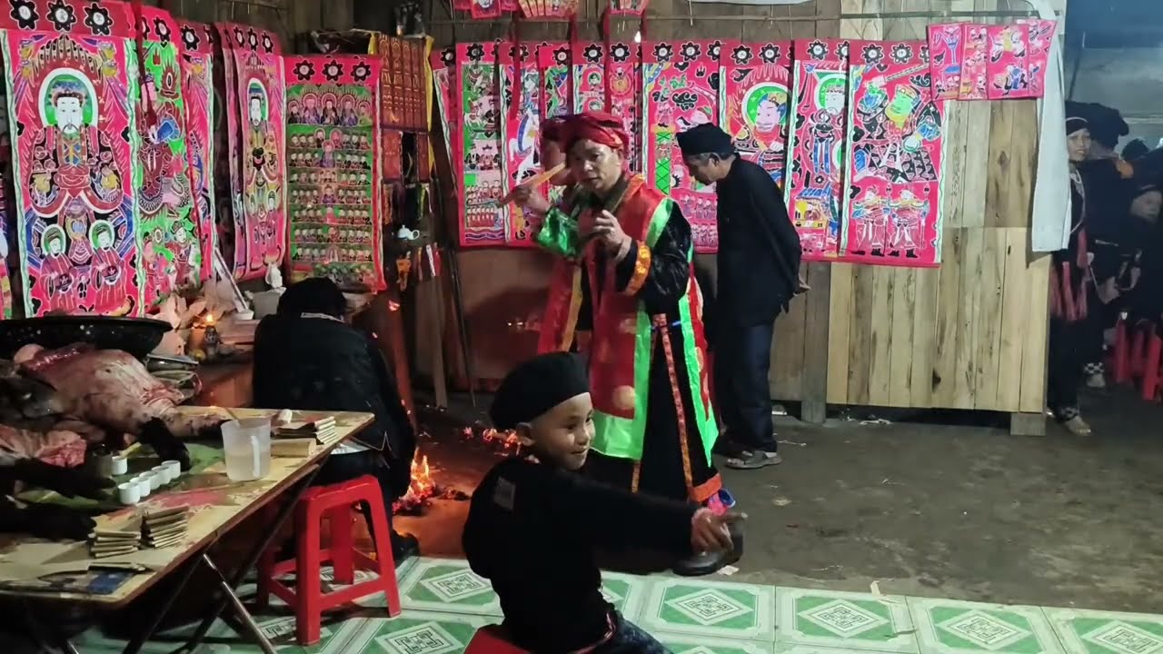 0349338134.                      Lễ khai quan của người dao thôn ngã hai xã sơn Lương tỉnh Lào Cai 