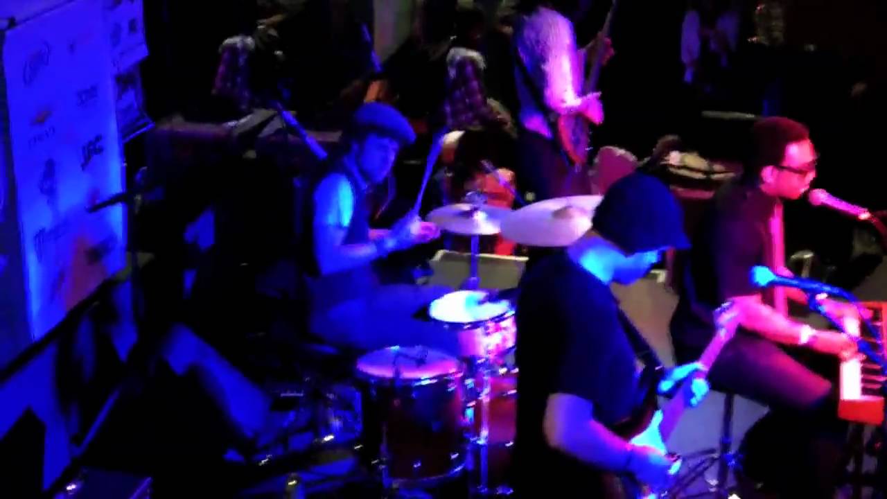 James Kinney performs 5 20's with his band at SXSW