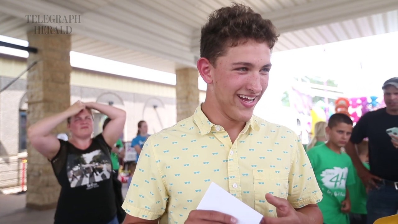 Dilly Bar eating champion at the Dubuque County Fair