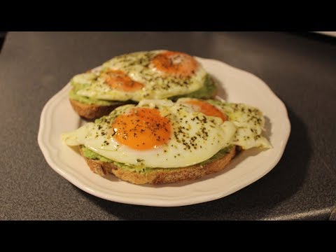 Receita: Tosta de Abacate e Ovo | Recipe: Avocado and Egg Toast