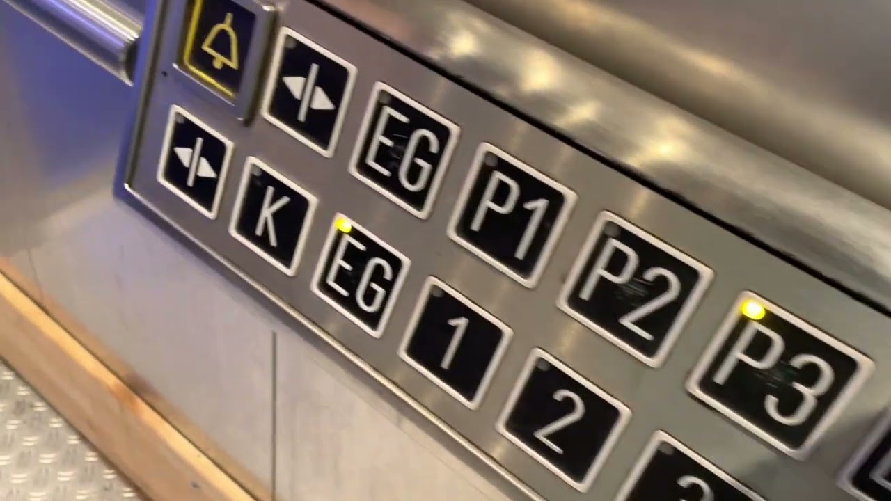 ThyssenKrupp (erneuert) Aufzüge im Parkhaus Altstadt in Herford