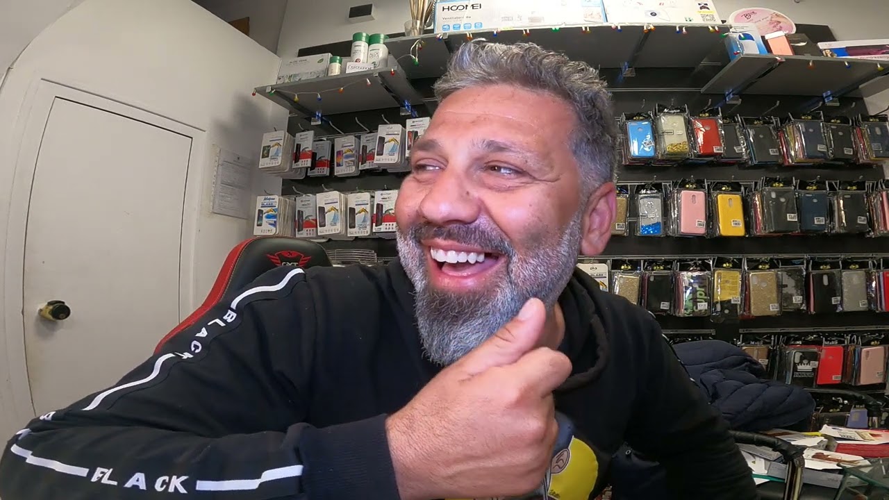 CALL-CENTER Non ci credo sono famoso