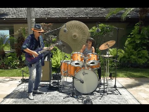 Oye Como Va ft. Carlos Santana & Cindy Blackman Santana | Playing For Change | Song Around The World