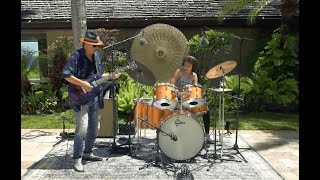 Video thumbnail of "Oye Como Va ft. Carlos Santana & Cindy Blackman Santana | Playing For Change | Song Around The World"