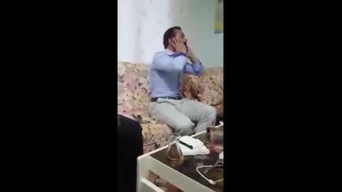 القارئ التركي علي تال