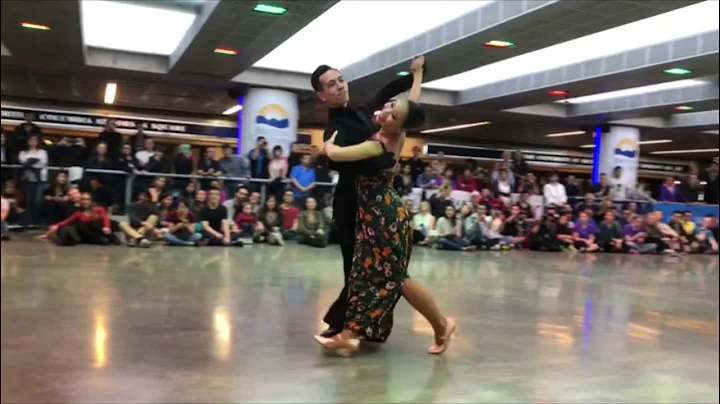 Slow foxtrot - Zillion Wong & Sarah Liang