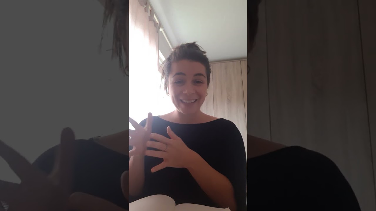 What is the time commitment for the Menstrual Cycle Coaching & Facilitation Professional Training?