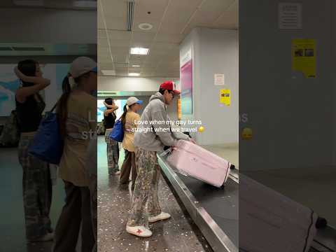 Love when my GAY turns STRAIGHT when we travel?! 🙂‍↕️