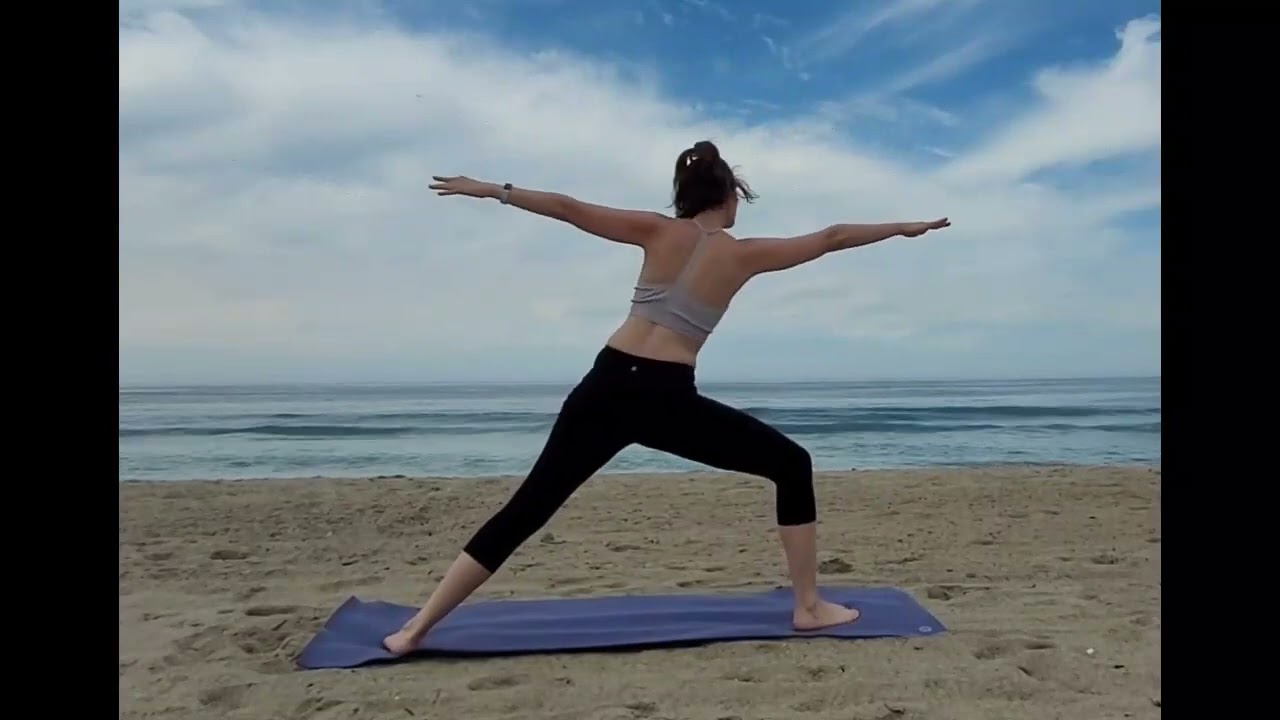 KGhidossi Beach Yoga