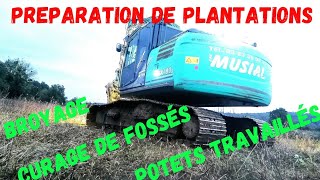 chantier de preparation de plantation, curage fossés, potets travailliés . kobelco sk 180 lc 11h6