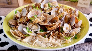 The Easiest Recipe Ever! Steamed Garlic Clams with Enoki Mushrooms 金针菇蒸蛤蜊 Chinese Seafood Recipe