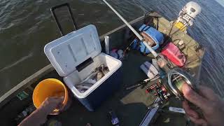 Join me in a day of speckled trout fishing!