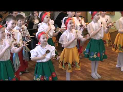 Ансамбль "Калинка" Український народний танець "Козачок". Оркестровка - Голішенко Є. С. 15.03.01.avi