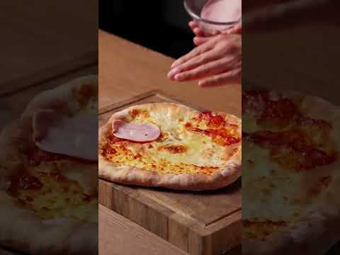 Почему на пиццу кладут лёд перед выпечкой? 🍕❄️ #пицца #лайфхак #секреты #интересныефакты #shorts