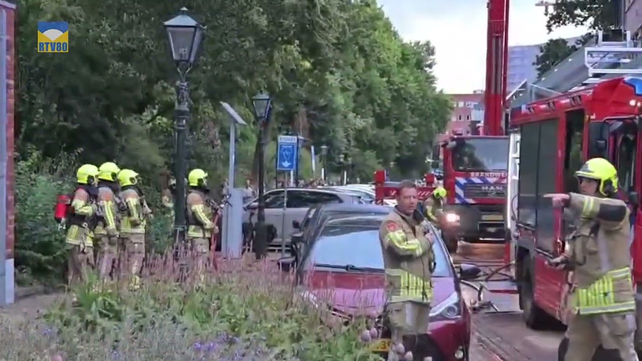 Grote brand in woning Molenbuurt Alkmaar: vier appartementen getroffen