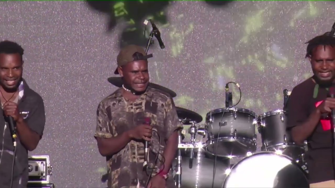 Live performance LA N 69 OFFICIAL - Lapen Wamena 🎵💡