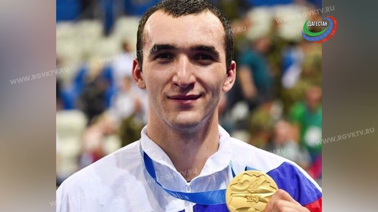 Муслим Гаджимагомедов с победы стартовал на Международном турнире по боксу