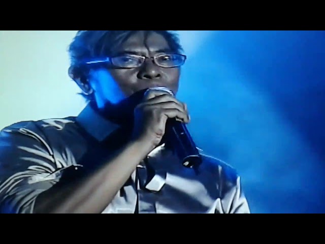 Delilah ~ Ismail Haron @ konsert Rahsiaku Rahsiamu (2010) class=