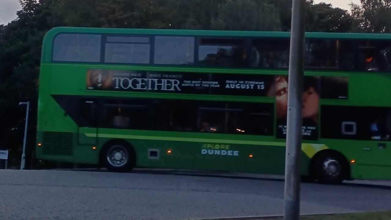 Explore Dundee 8904 ADL Enviro400 MMC SN69 ZNU on service 10 to Broughty Ferry