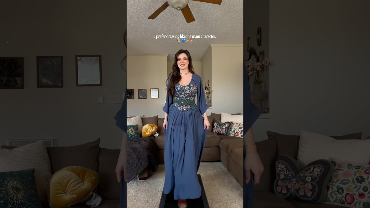 Я слышала, тебе нужна помощь в подборе образа для твоего нового макси-платья на весну. Вот 4 идеи...