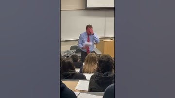 We should’ve listened 😭 #college #collegelife #lecture #professor #chatgpt