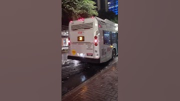 Via bus route 2 Blanco to Loop 1604/281 unit #525