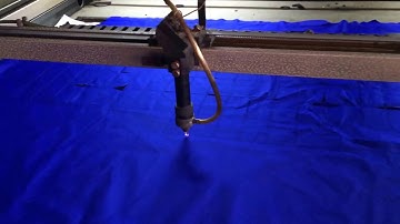 Cắt vải bằng máy laser