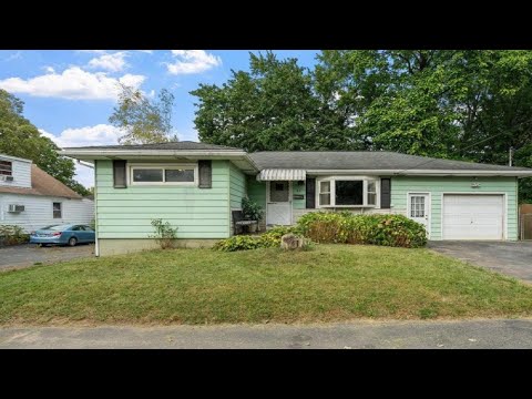 24 Massachusetts Avenue, East Greenbush, NY home video tour
