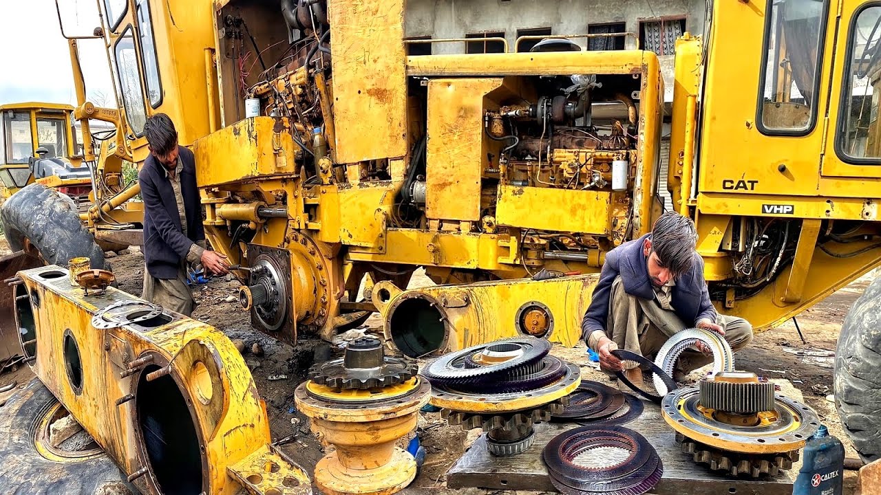 Amazing Rebuilding process of caterpillar Repair caterpillar Clutch