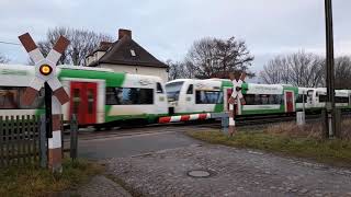 WSSB Halbschranken Bahnübergang in Bornitz mit Ludmilla, Gravita, ElsterSaaleBahn Bahnservice Alex