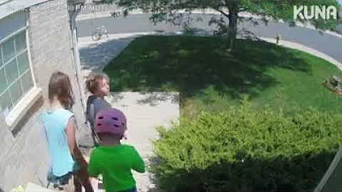 Children Return A Wallet With $700 Inside