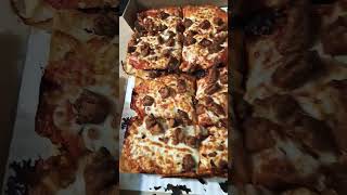 Pizza time with a woman over 500 pounds. food Journal. #littlecaesars #obese #asmr #mukbang #ssbbw