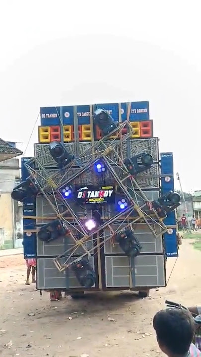 dj tanmoy . road show me monstar look ka sath at khatra#sarzendjsong #viral short#trendingshorts