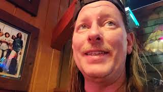 Beer barrel pizza  restaurant review  #foodreview  #pizza #beerbarrelpizza