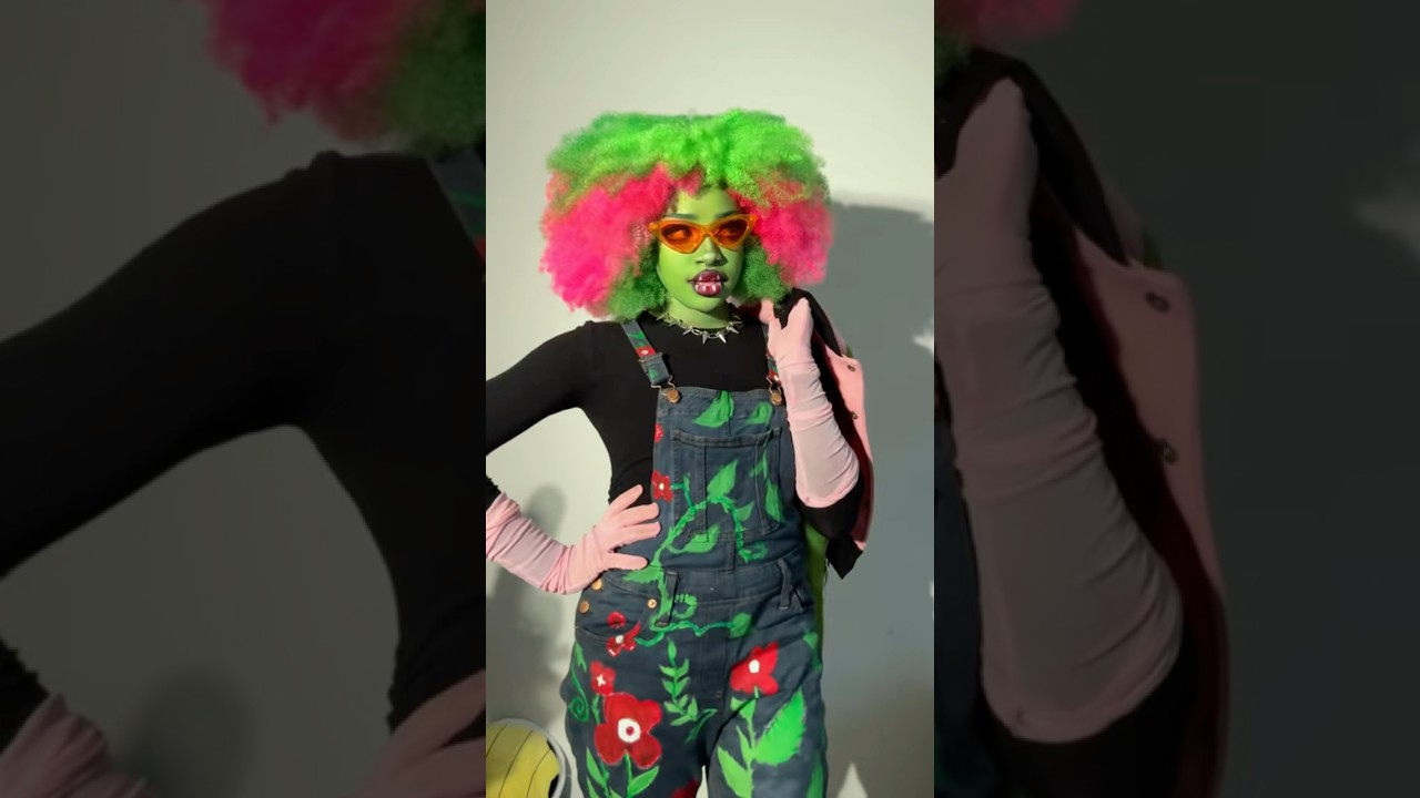 NEW Venus Mcflytrap Cosplay🧍🏽🌿 #monsterhigh