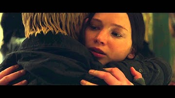 The Hunger Games: Mockingjay Part 2 - Air Raid Drill