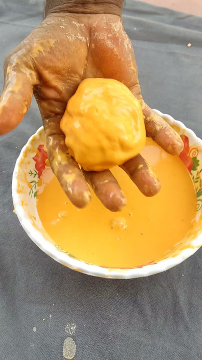 Magic liquid #experiment Non-Newtonian fluid -Not a solid -Not a liquid -Corn flour #youtubeshorts