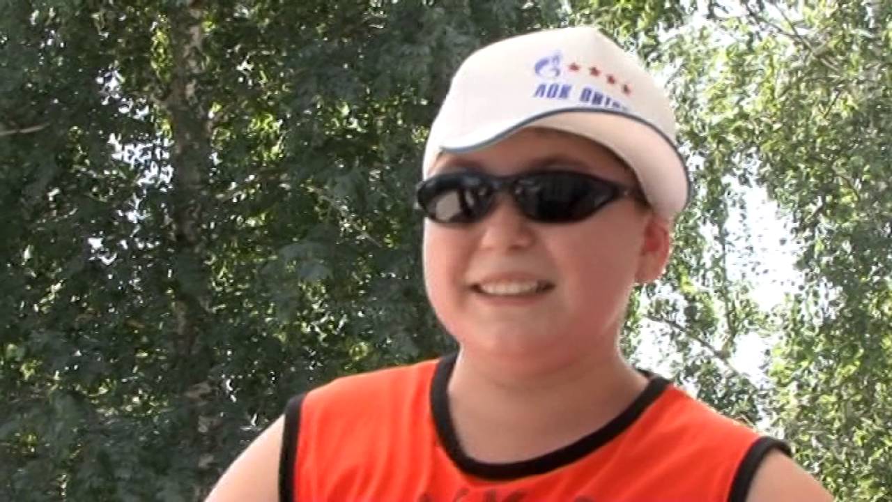 пацаны жгут. парни жгут под песню. казахи поют в машине. парни жгут. парни жгут.