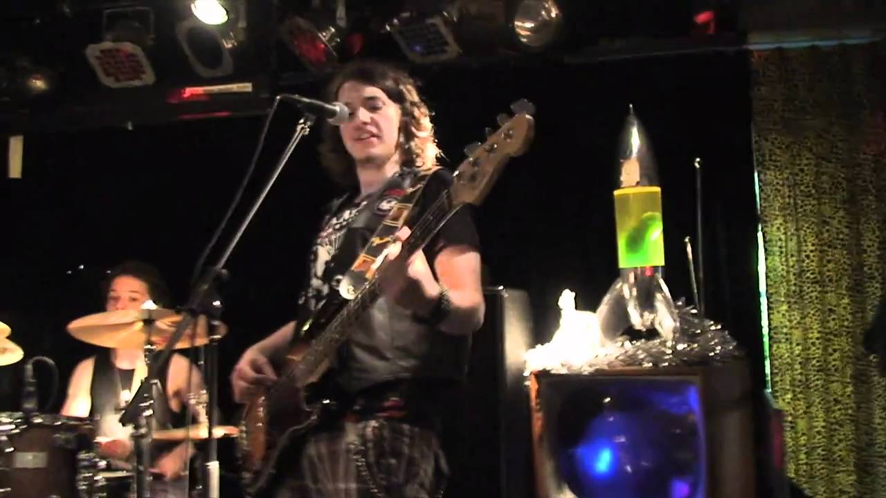 Schreiend Schweigen - Teaser Nicola