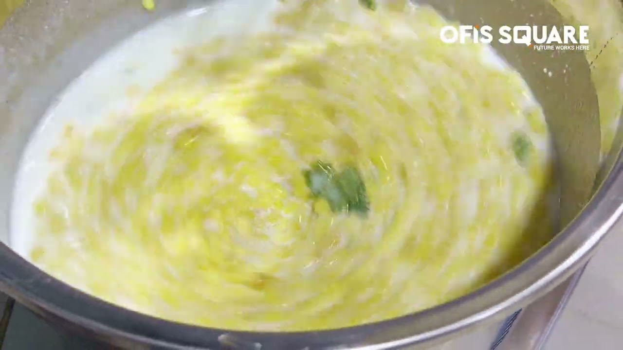 Fresh Home-Cooked Meals at Work? Welcome to Ofis Square! 🍽️✨"