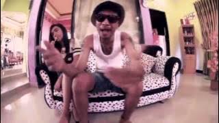 ECKO SHOW   Gimme Dat Remix Official Video