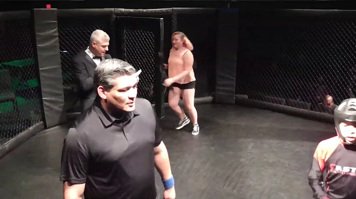 Roberto Lopez vs Xavier Cordero intros