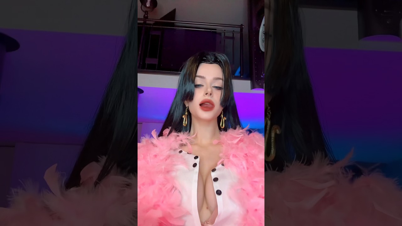 Where are all One piece fans?😳💕