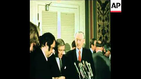 SYND 18 3 75 US SENATOR JOHN SPARKMAN AND SENATOR CHARLES PERCY PRESS CONFERENCE ON MILITARY AID