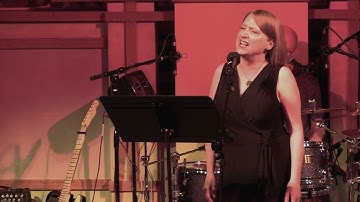 Kelly Clark performs at the 2022 Unity Temple Spring Music Festival.