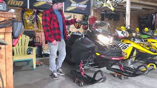 Skidoo Expedition Xtreme 900 ace Turbo R with Straightline performance trail exhaust