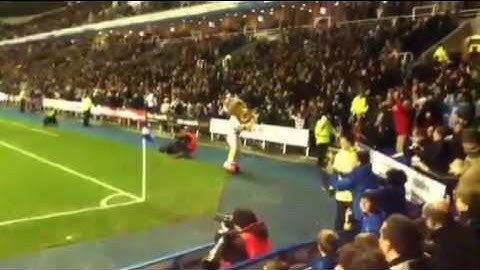 Alex Pearce funny celebration