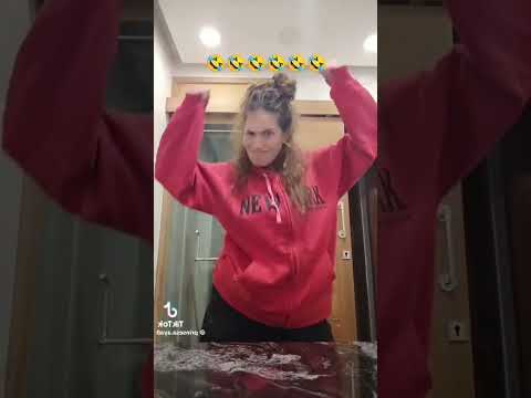 خطوبة كروان مع شوية فضايح من السنة الجديده كده 