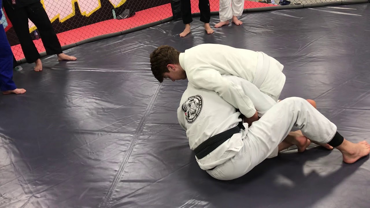 Z guard lapel single to grip switch sweep - YouTube