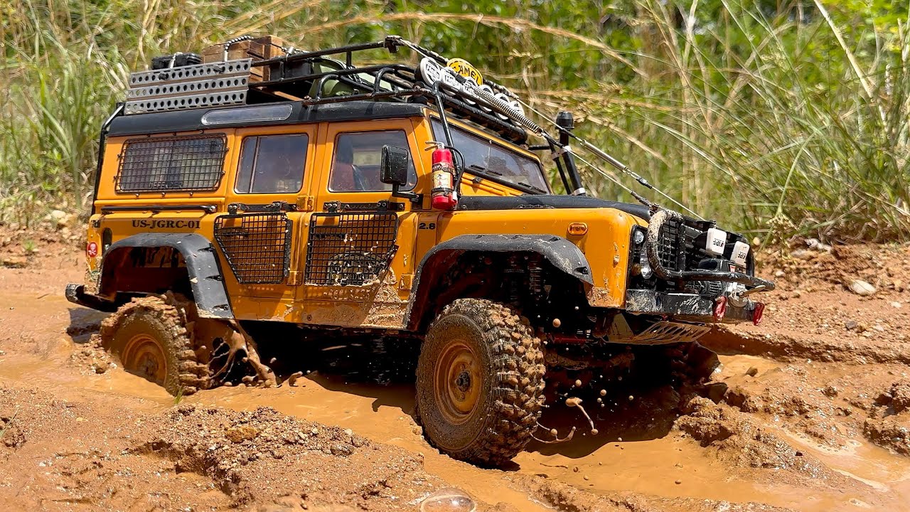 RC Car(1/10 Scale) Axial SCX10 II | Defender Camel Trophy D110 | Off-road -35